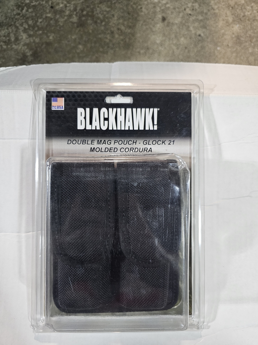 Bianchi AccuMold Duty Belt W/ Blackhawk Cuff Case And Mag Holder - Picture 6 of 7